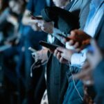 Gagner de l'argent avec son smartphone : les limites et précautions à connaître